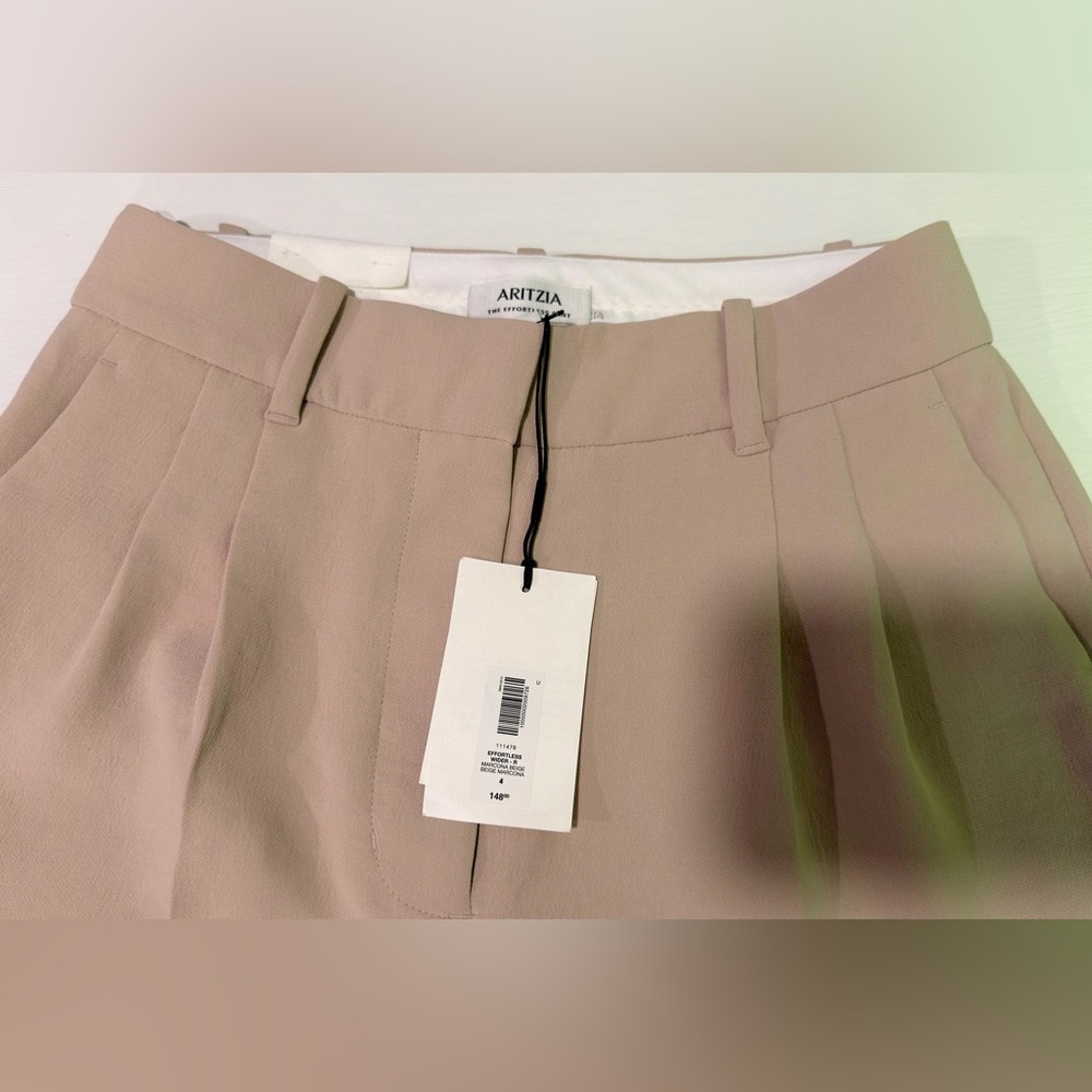 Aritzia - Picture 2 of 4